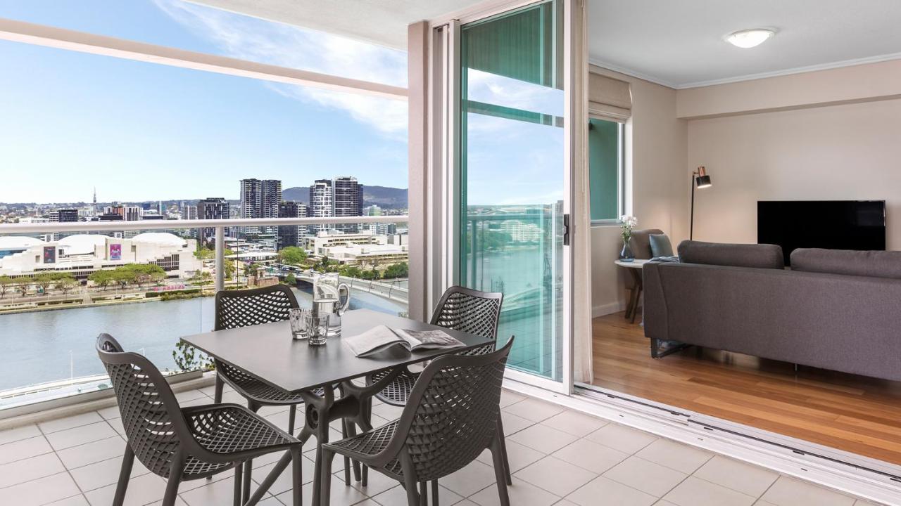 Two-Bedroom Apartment with River View,973906363:JPEG